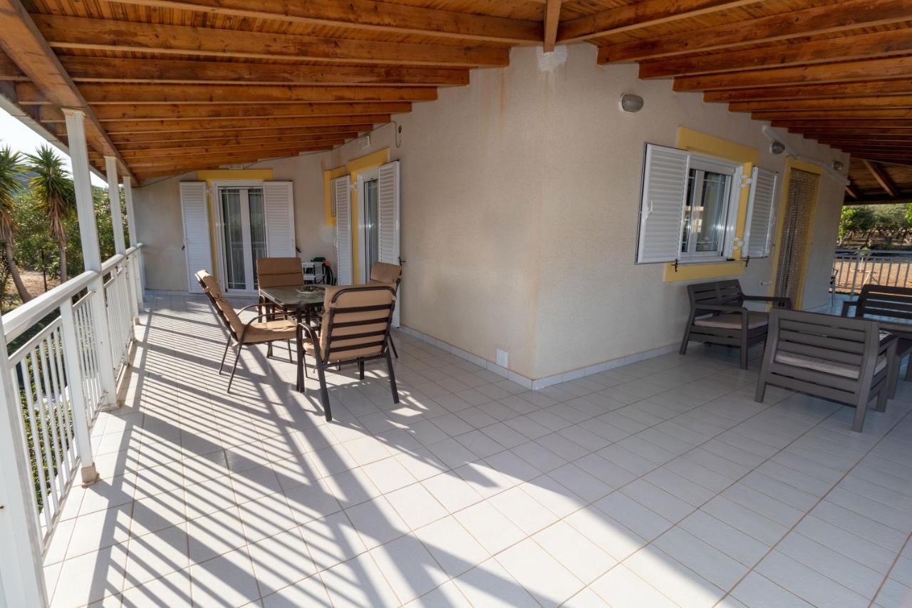 Fully Equipped Beach House At Pachia Ammos Plytra מראה חיצוני תמונה